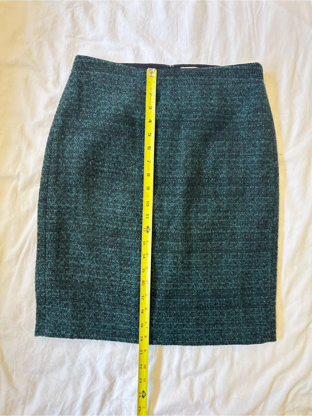 J. Crew Wool Blend tweed bouclé pencil skirt size 2